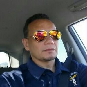 Meet your Posher, Elio